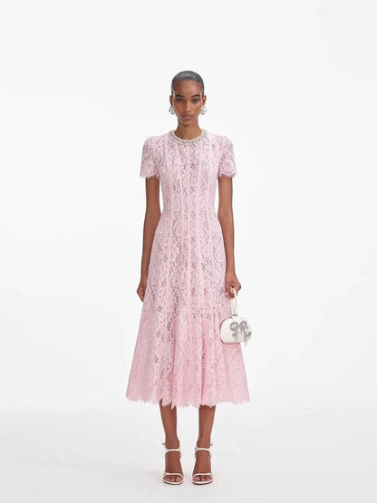 Đầm ren tà xếp ly cổ đính ngọc màu hồng 6051