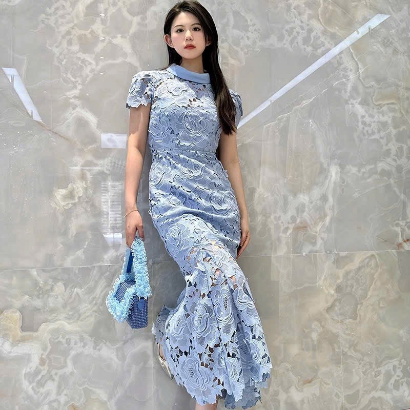 Đầm ren đuôi cá cổ đứng màu xanh dương 6055