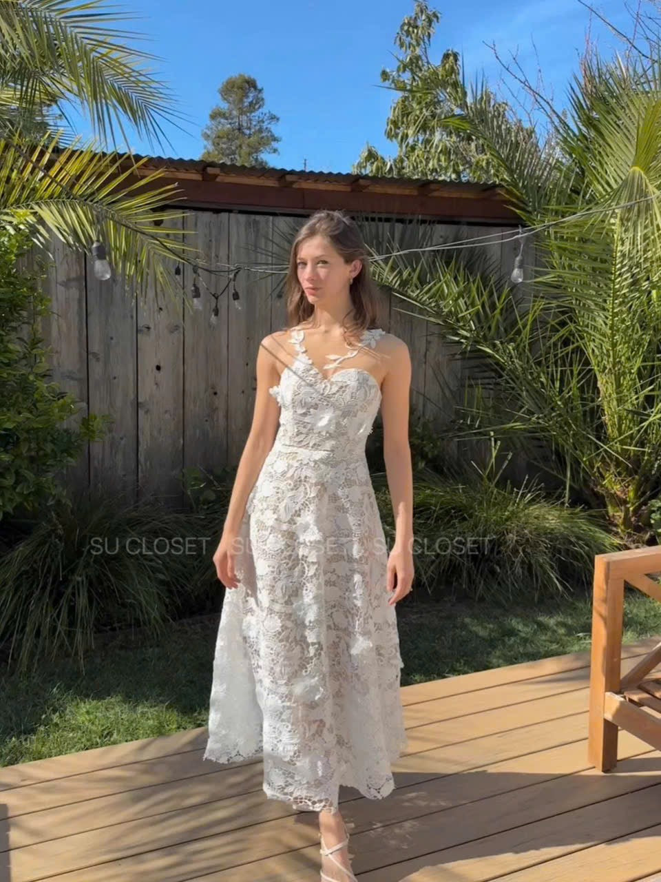 Đầm ren thiết kế cúp ngực cổ kiểu siêu đẹp 6060