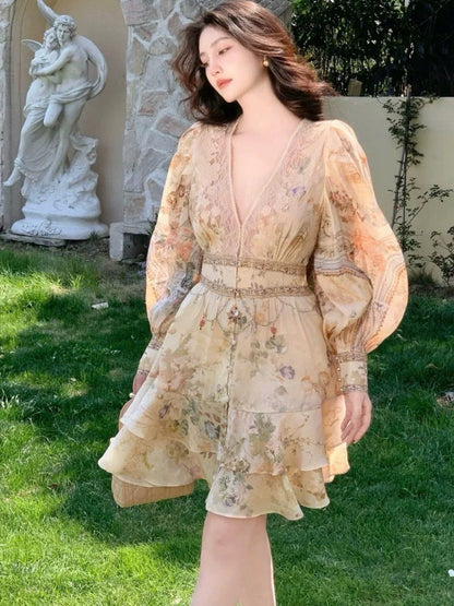 Đầm ngắn tiểu thư tay dài vàng siêu đẹp 6082