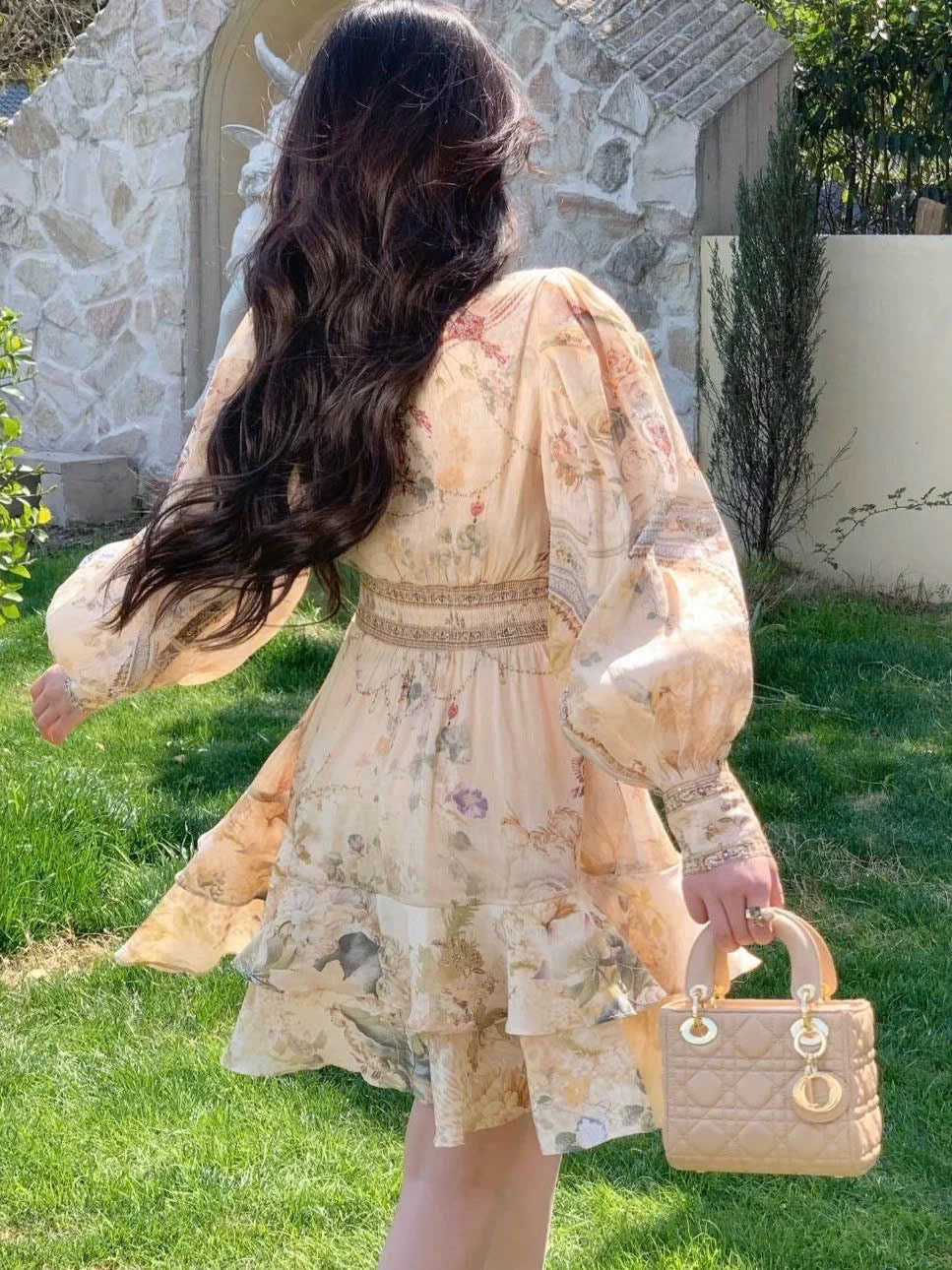 Đầm ngắn tiểu thư tay dài vàng siêu đẹp 6082