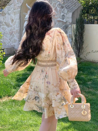 Đầm ngắn tiểu thư tay dài vàng siêu đẹp 6082