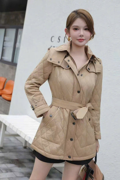 Áo BB Khoác cổ cao kèm belt Màu nude 7367