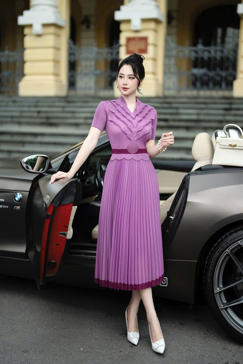 Đầm nhún xếp ly màu tím 5033