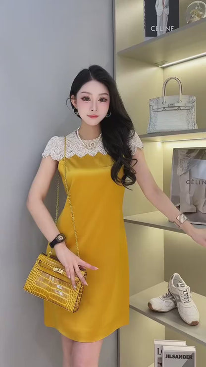 Đầm lụa Vàng suông ren cổ tay trắng xinh xỉu 5545