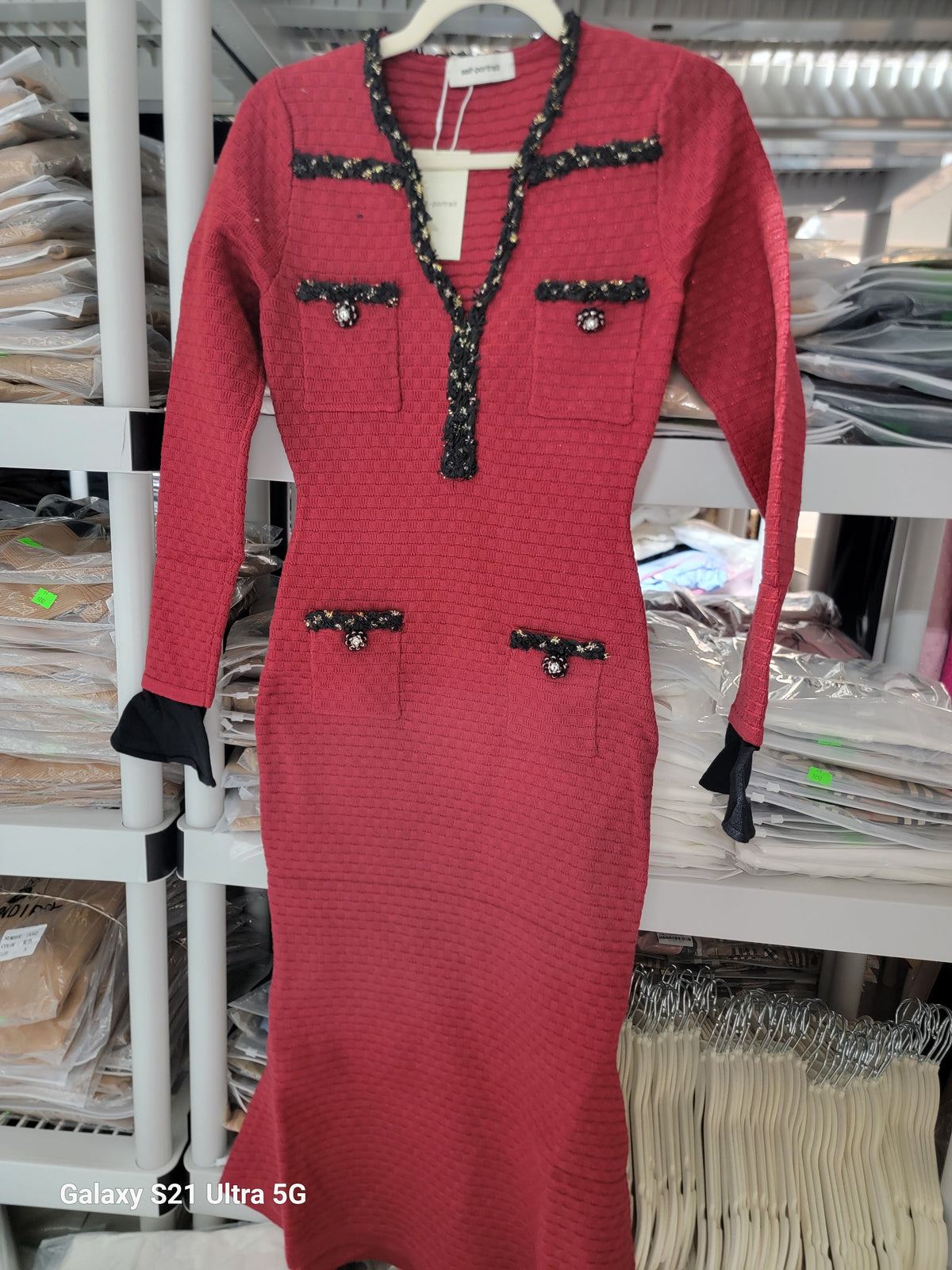Đầm Self dài xòe đuôi cá cổ tim xịn Màu Đỏ 9675