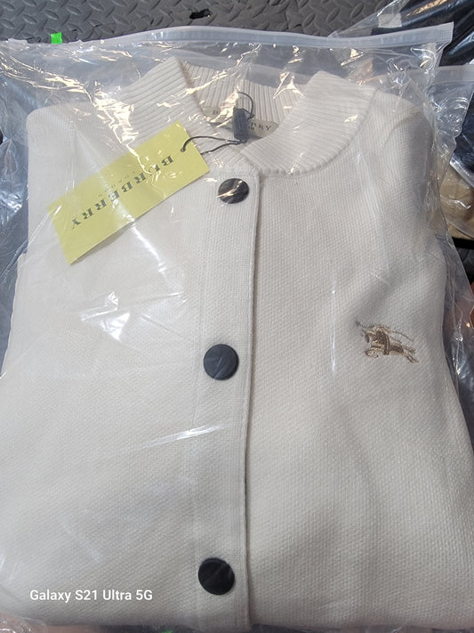 Áo khoác Bomber BBR nút bấm logo ngựa Màu Be 9555