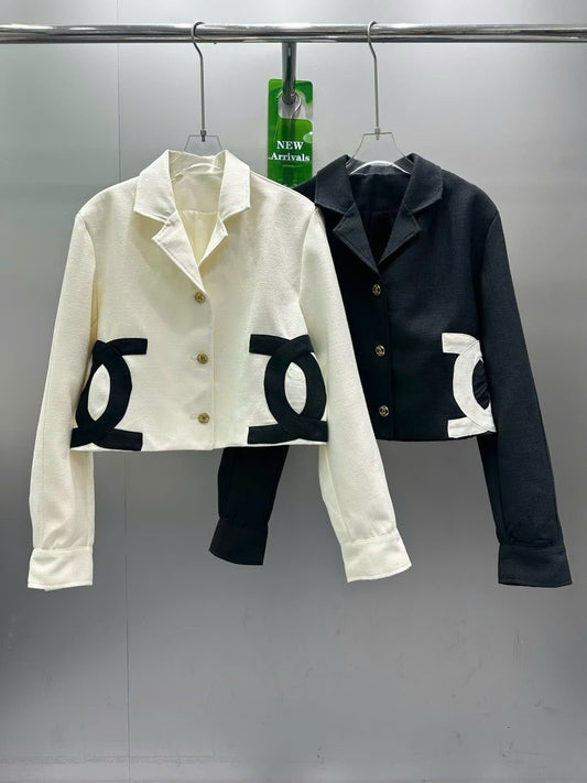 Áo khoác CC dạ 12710 cổ vest logo to Màu Đen 9306